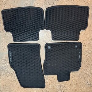 VW Rubber Floor Mats with TAOS Logo
